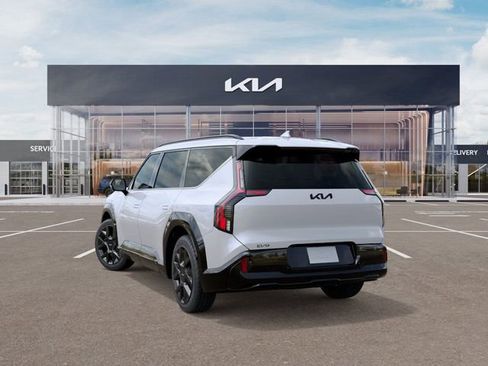 New 2026 Kia EV9 Land w/ Nightfall Edition Package image 4