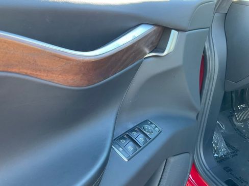 Used 2017 Tesla Model X 75D image 25