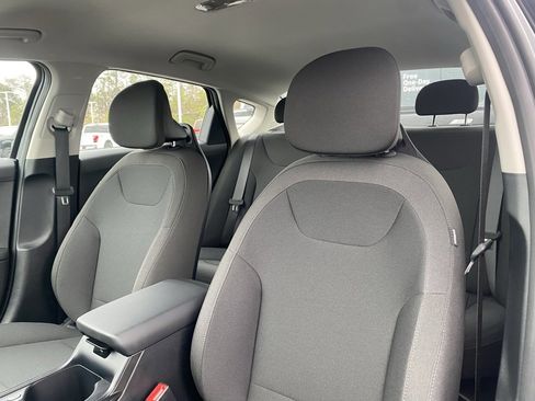 Used 2026 Kia K4 LXS image 11