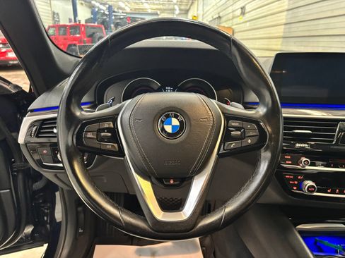 Used 2017 BMW 530i xDrive AWD/4WD image 13