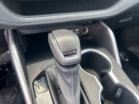 Used 2023 Toyota Highlander L image 14