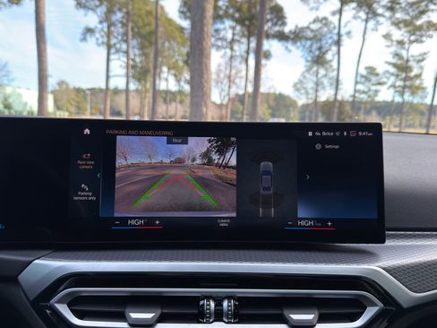 Certified 2023 BMW 330i 330i w/ M Sport Package image 4