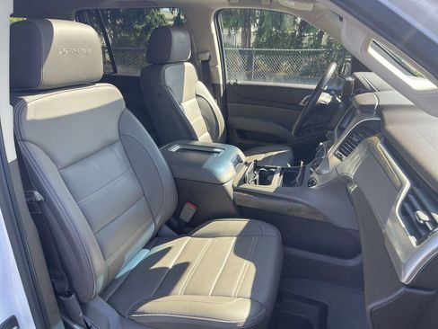 Used 2018 GMC Yukon XL Denali w/ Open Road Package AWD/4WD image 29