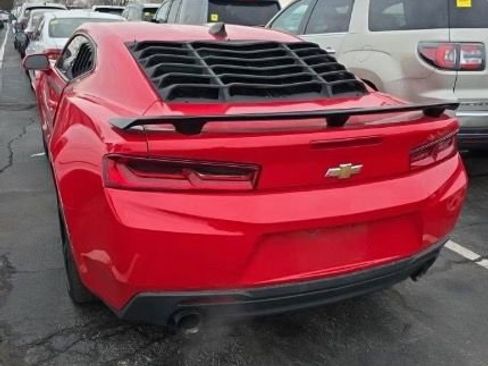 Used 2018 Chevrolet Camaro LT image 5