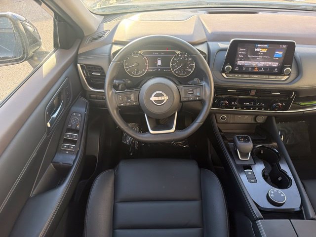 Used 2023 Nissan Rogue SL AWD/4WD image 18