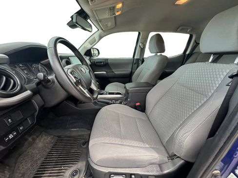 Used 2023 Toyota Tacoma SR5 RWD image 10