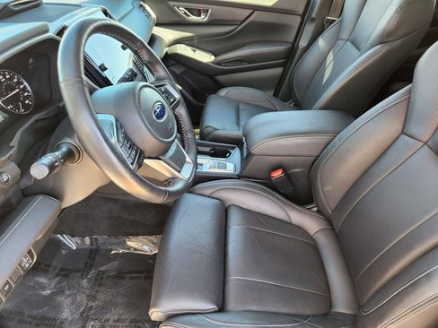 Used 2023 Subaru Ascent Limited w/ Technology Package AWD/4WD image 4