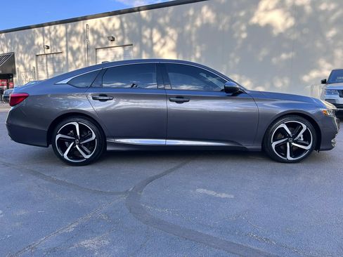 Used 2020 Honda Accord Sport image 2