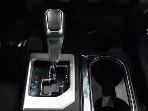 Used 2018 Toyota Tundra SR5 image 20