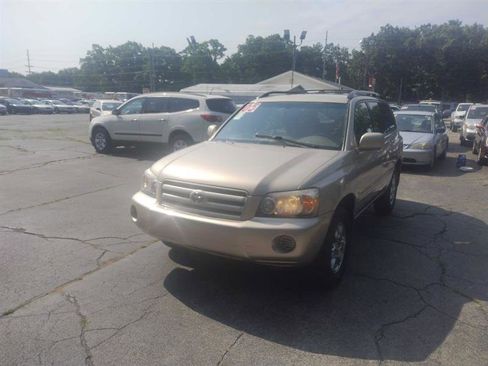 Used 2005 Toyota Highlander Limited image 1