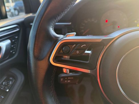 Used 2019 Porsche Macan S image 17