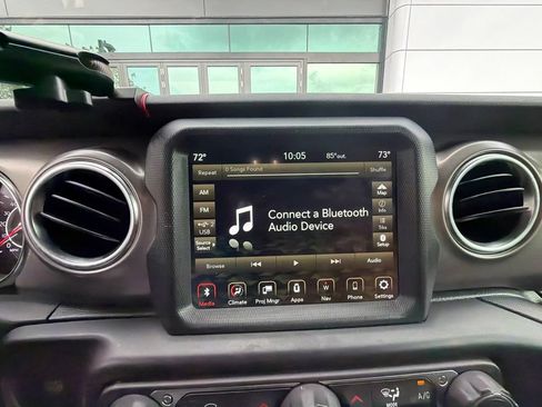 Used 2021 Jeep Gladiator Rubicon AWD/4WD image 10