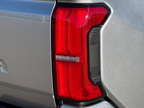 New 2026 Toyota Tacoma SR5 AWD/4WD image 31