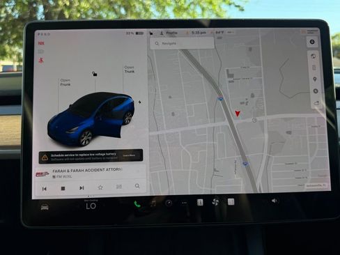 Used 2021 Tesla Model Y Long Range image 17