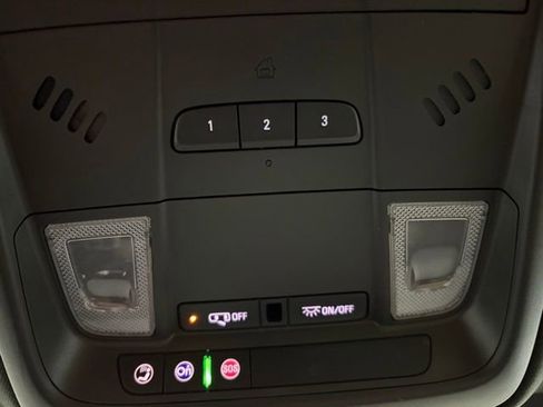 Used 2019 Cadillac XT5 AWD image 39