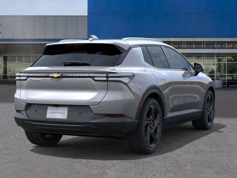 New 2026 Chevrolet Equinox EV LT w/ Convenience Package II FWD image 4