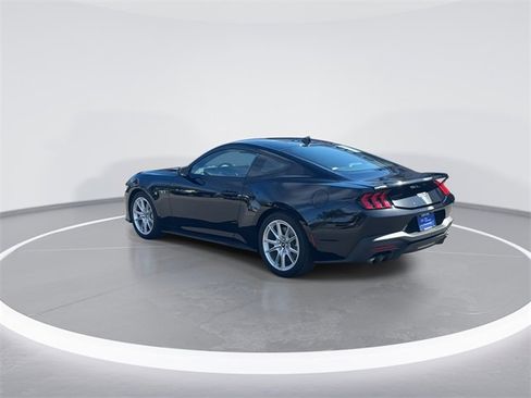 Used 2024 Ford Mustang GT Premium image 5