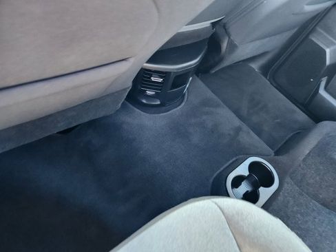 Used 2024 RAM 2500 Big Horn w/ Bed Utility Group image 7