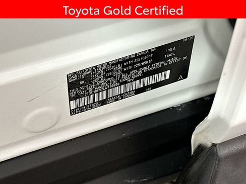 Certified 2020 Toyota RAV4 LE w/ All Weather Liner Package AWD/4WD image 30
