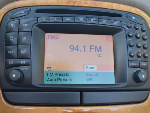 Used 2004 Mercedes-Benz SL 500 w/ Comfort Pkg image 38