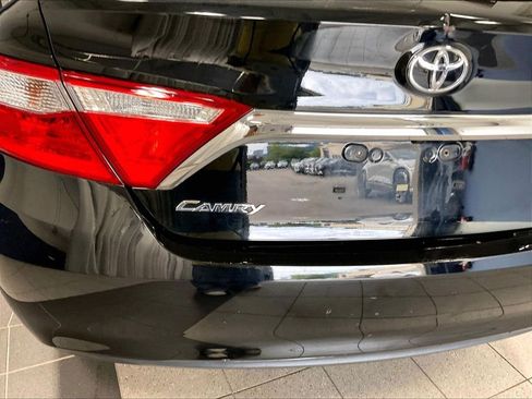 Used 2016 Toyota Camry XLE FWD image 28