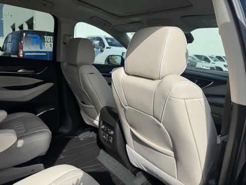 Used 2023 Buick Enclave Avenir w/ Avenir Technology Package image 27