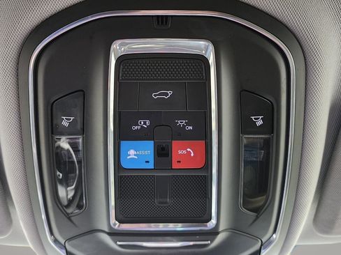 Used 2021 Jeep Grand Cherokee L Limited image 20