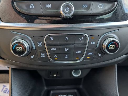 Used 2023 Chevrolet Traverse LT AWD/4WD image 33