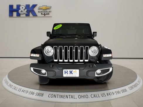 Used 2021 Jeep Wrangler Unlimited Sahara w/ Uconnect 4C Nav & Sound Group AWD/4WD image 2