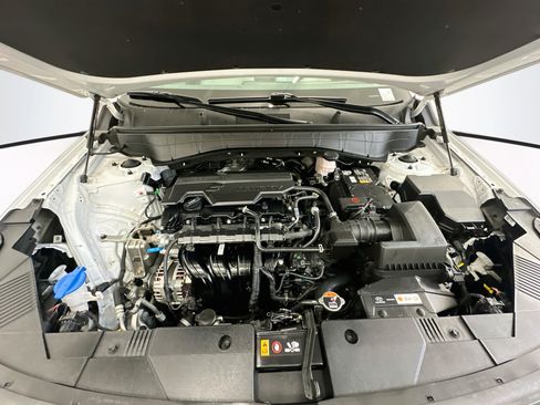 Used 2025 Hyundai Kona SEL AWD/4WD image 34