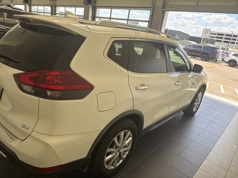 Used 2020 Nissan Rogue SV FWD image 7