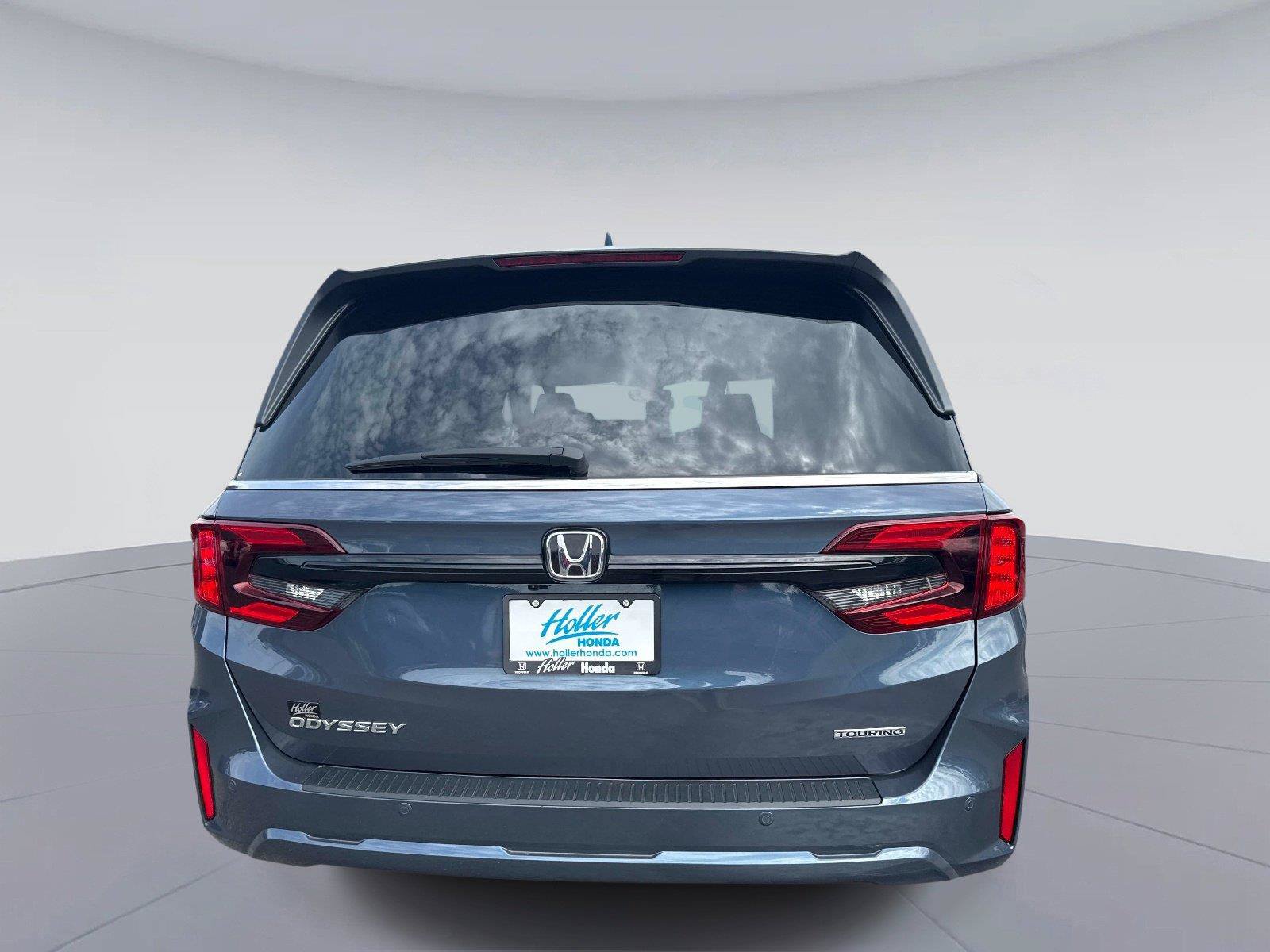 Certified 2026 Honda Odyssey Touring image 5