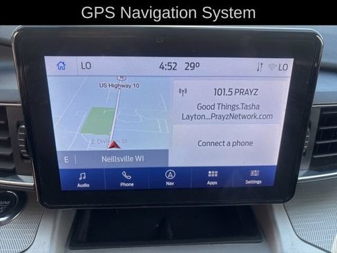 Used 2022 Ford Explorer XLT w/ XLT Sport Appearance Package AWD/4WD image 16