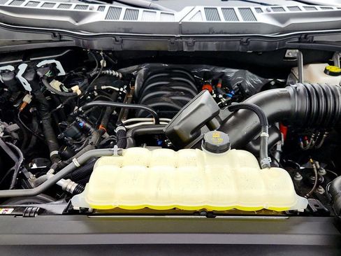 Used 2025 Ford F150 Lariat AWD/4WD image 27