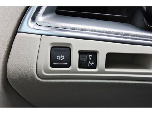 Used 2021 Cadillac XT5 Premium Luxury image 18