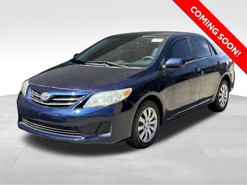 Used 2013 Toyota Corolla LE image 1