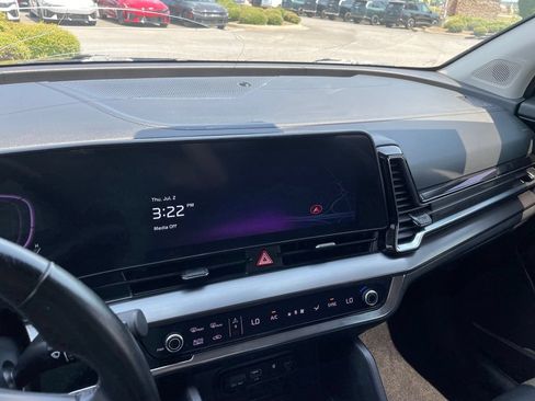 Certified 2024 Kia Sportage EX FWD image 16
