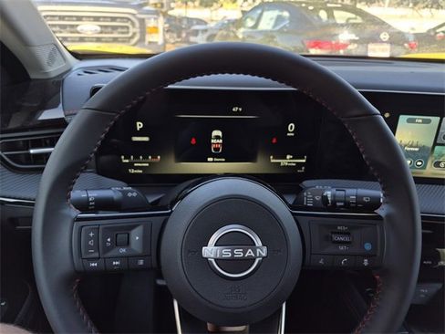 New 2025 Nissan Kicks SR image 13