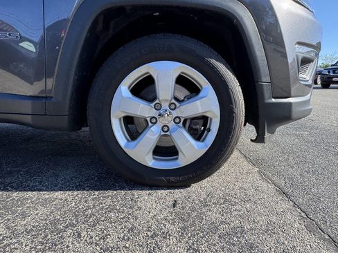 Used 2018 Jeep Compass Latitude w/ Popular Equipment Group AWD/4WD image 12