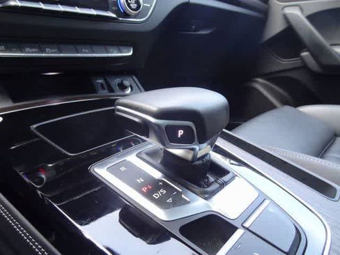 Used 2024 Audi Q5 2.0T Premium Plus image 42
