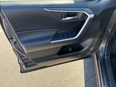 Used 2023 Toyota RAV4 XLE image 11