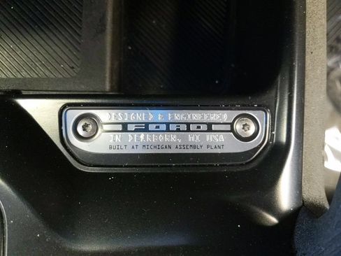 Certified 2025 Ford Bronco Badlands AWD/4WD image 21