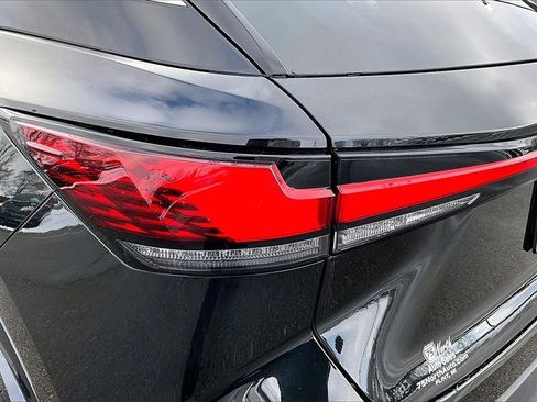 Used 2024 Lexus RX 350 Premium image 23