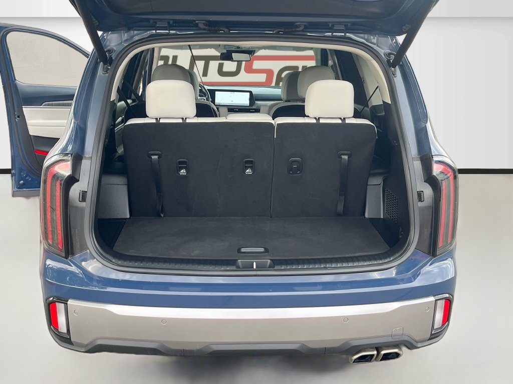 Used 2025 Kia Telluride EX w/ EX Captain's Chair Package AWD/4WD image 27