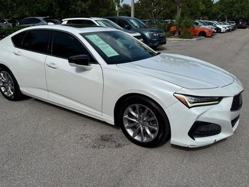Used 2023 Acura TLX FWD image 3