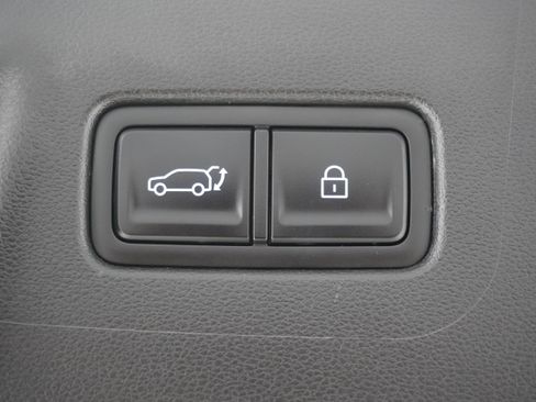 Used 2025 Hyundai Santa Fe SEL FWD image 27