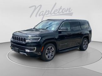 Used 2024 Jeep Wagoneer Series II w/ Flexible Seating Group AWD/4WD video 1