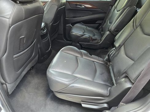 Used 2017 Cadillac Escalade Luxury RWD image 26