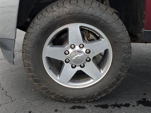 Used 2016 Chevrolet Silverado 2500 LT w/ Texas Edition AWD/4WD image 11