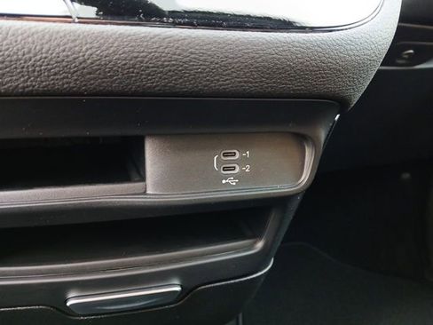 New 2026 Chrysler Pacifica Select image 28